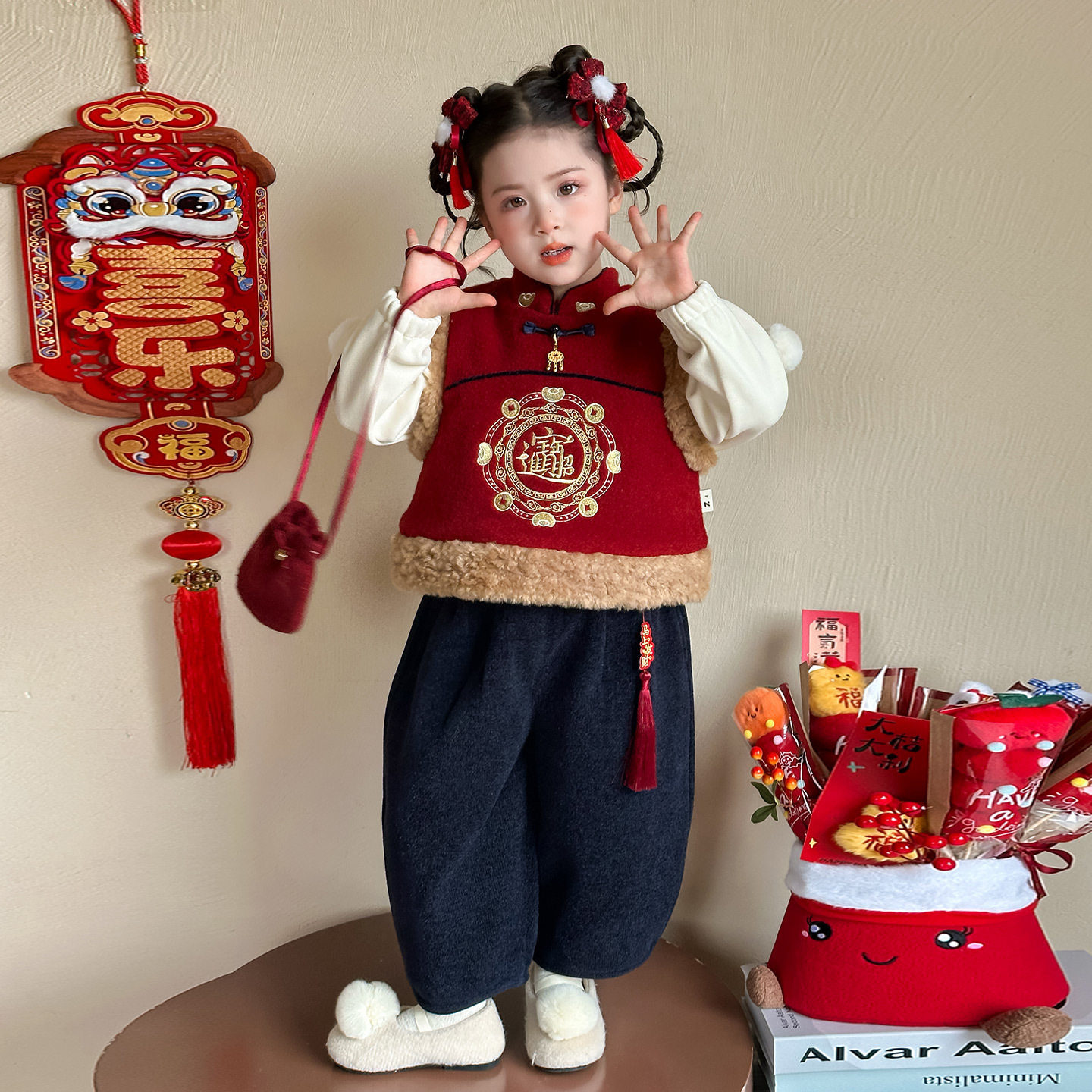 女童冬季拜年服套装2025新款中国风唐装女宝宝加绒保暖冬装三件套,淘宝优惠券,粉丝福利购,淘宝优惠卷