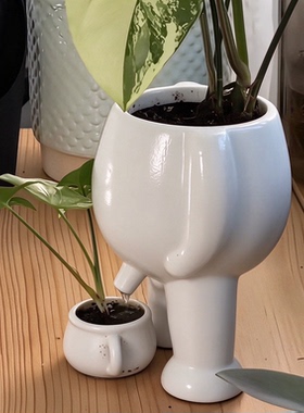 搞怪撒尿花盆可爱整蛊摆件装饰品