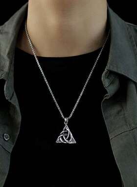 极速Titanium Steel Chqain Cast Irish Celtic Knot Pendant Nec
