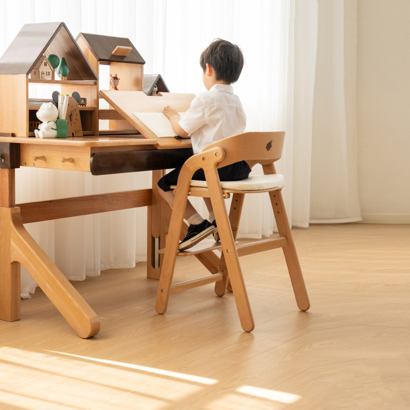 少年与树实木宝宝餐椅儿童可调节高度学习椅成长椅矫正坐姿写字椅,淘宝优惠券,粉丝福利购,淘宝优惠卷
