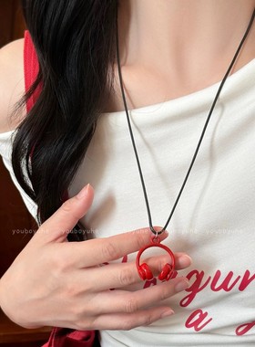 时髦百搭迷你耳机吊坠项链毛衣链