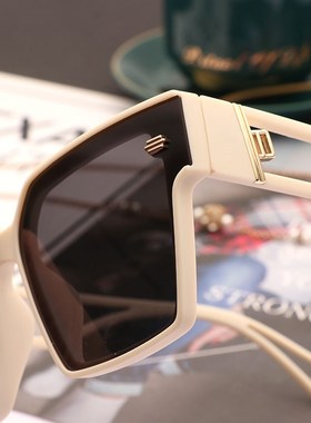 2022新款大框墨镜女韩版潮白色方形偏光太阳眼镜个性镂空宽腿防晒