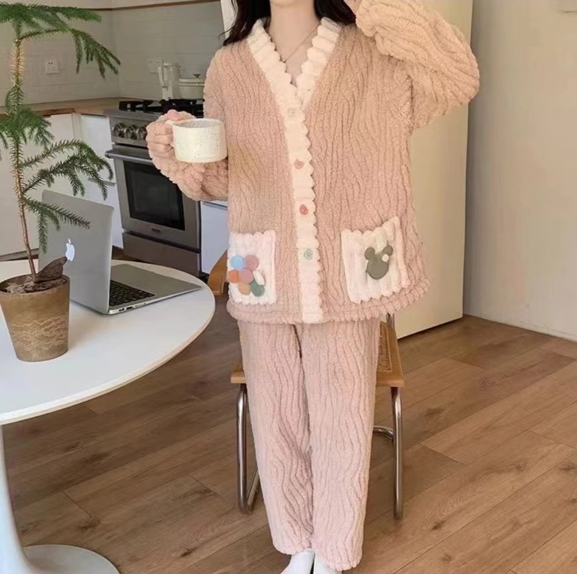 珊瑚绒睡衣秋冬女款加绒加厚保暖家居服宽松舒适甜美休闲-第5张图片-提都小院