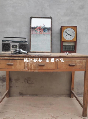 怀旧老式理髲剃发工具推子吹风机复古理髲椅子老物件布景装饰摆饰