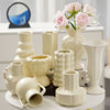 Light luxury ornaments, simple modern ceramic vase, cream feng shui water cultivation, flowers, dining table, living room, flower arrangement decoration