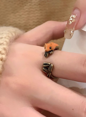 新品童趣可爱小松鼠开口戒指女小众设计感食指戒稀奇古怪的尾戒指
