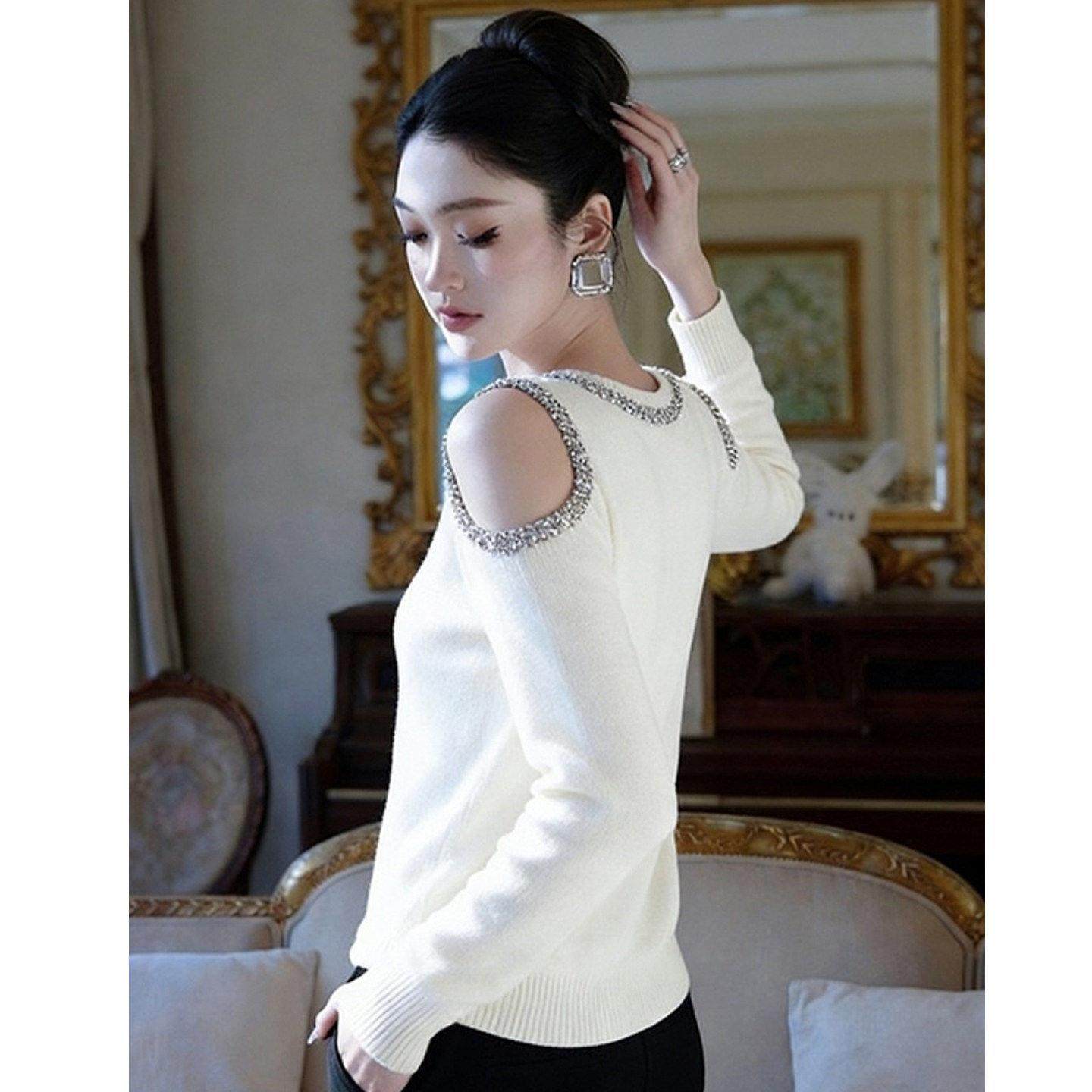 小香风白色圆领露肩长袖毛衣针织衫女秋冬款简约洋气漂亮打底上衣,淘宝优惠券,粉丝福利购,淘宝优惠卷