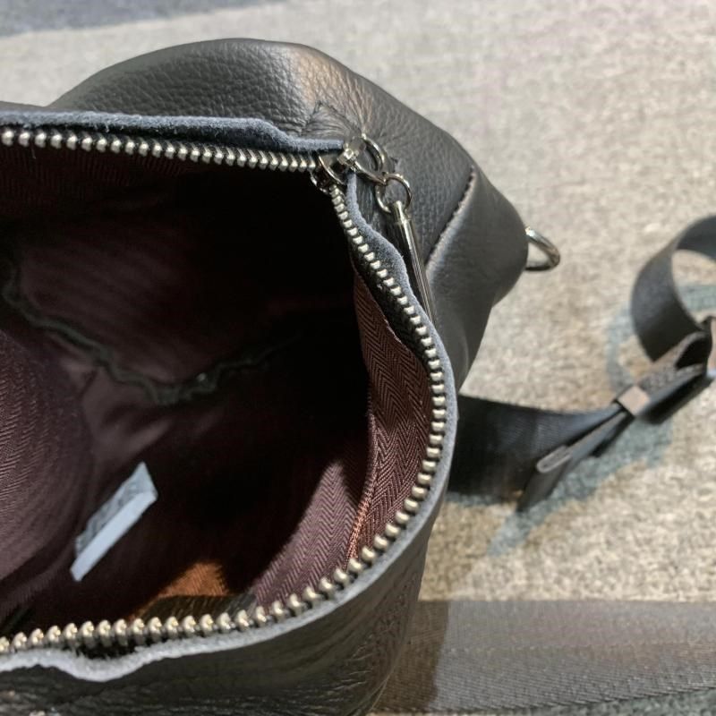 真皮胸包韩版百搭头层软牛皮男女通用单肩情侣胸包牛皮简约胸包,淘宝优惠券,粉丝福利购,淘宝优惠卷