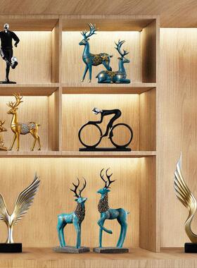 创意客厅现代家居卧室办公室酒柜装饰品北欧人物马轻奢红酒架摆件