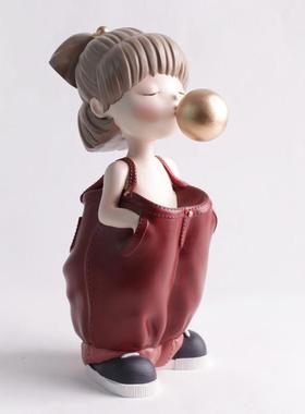 北欧简约卡通风穿牛仔裤男孩女孩吹气球雕塑抬头少女家居装饰摆件