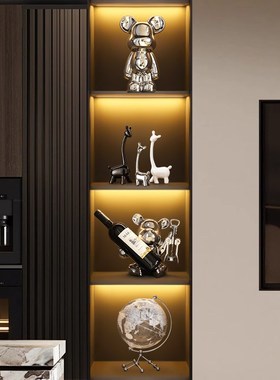 现代酒柜装饰品摆件轻奢高档客x厅家居电视柜暴力熊红酒架2024新