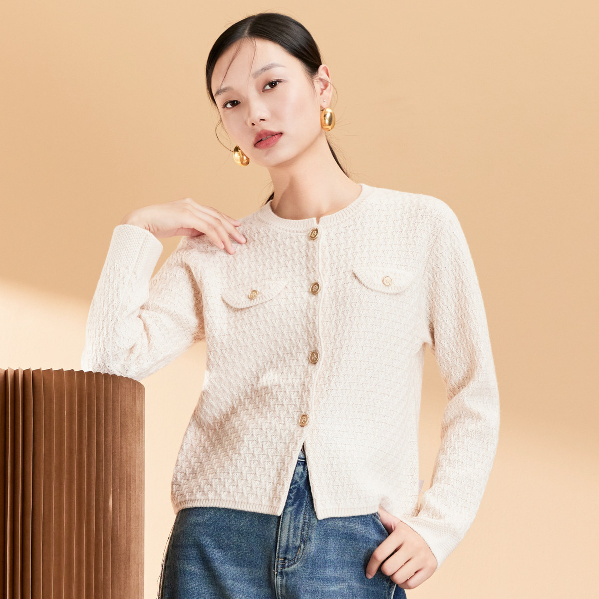 春竹2025年秋季新款纯绵羊毛宽松保暖气质圆领加厚小香风短外套女,淘宝优惠券,粉丝福利购,淘宝优惠卷