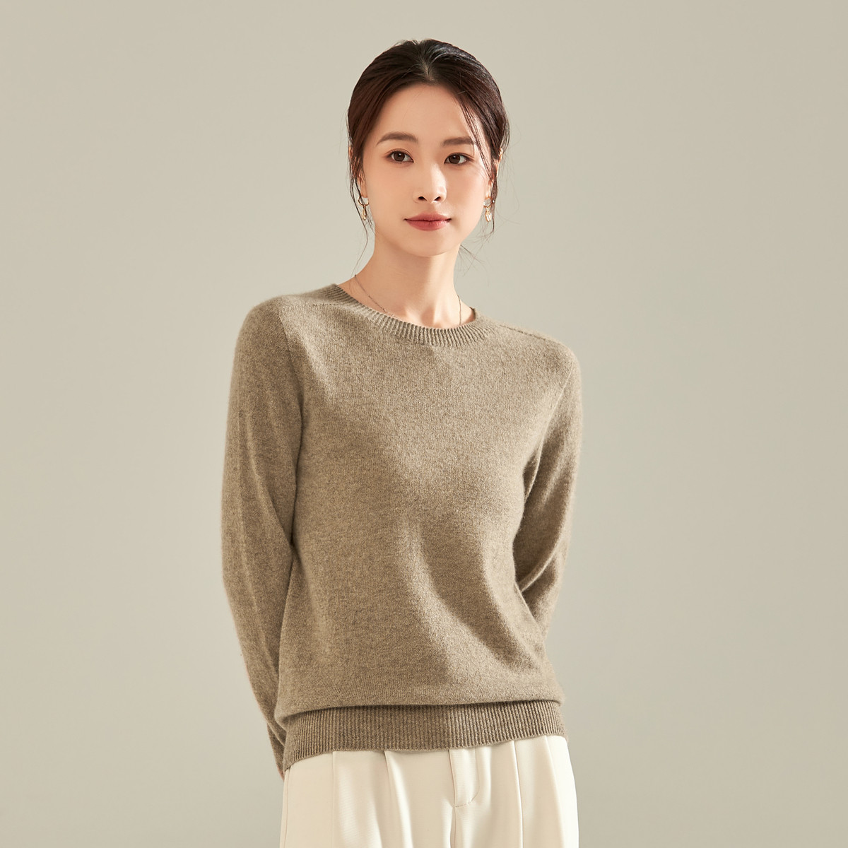 春竹2025秋冬新款100%山羊绒休闲简约羊绒衫女亲肤柔软套头毛衣,淘宝优惠券,粉丝福利购,淘宝优惠卷