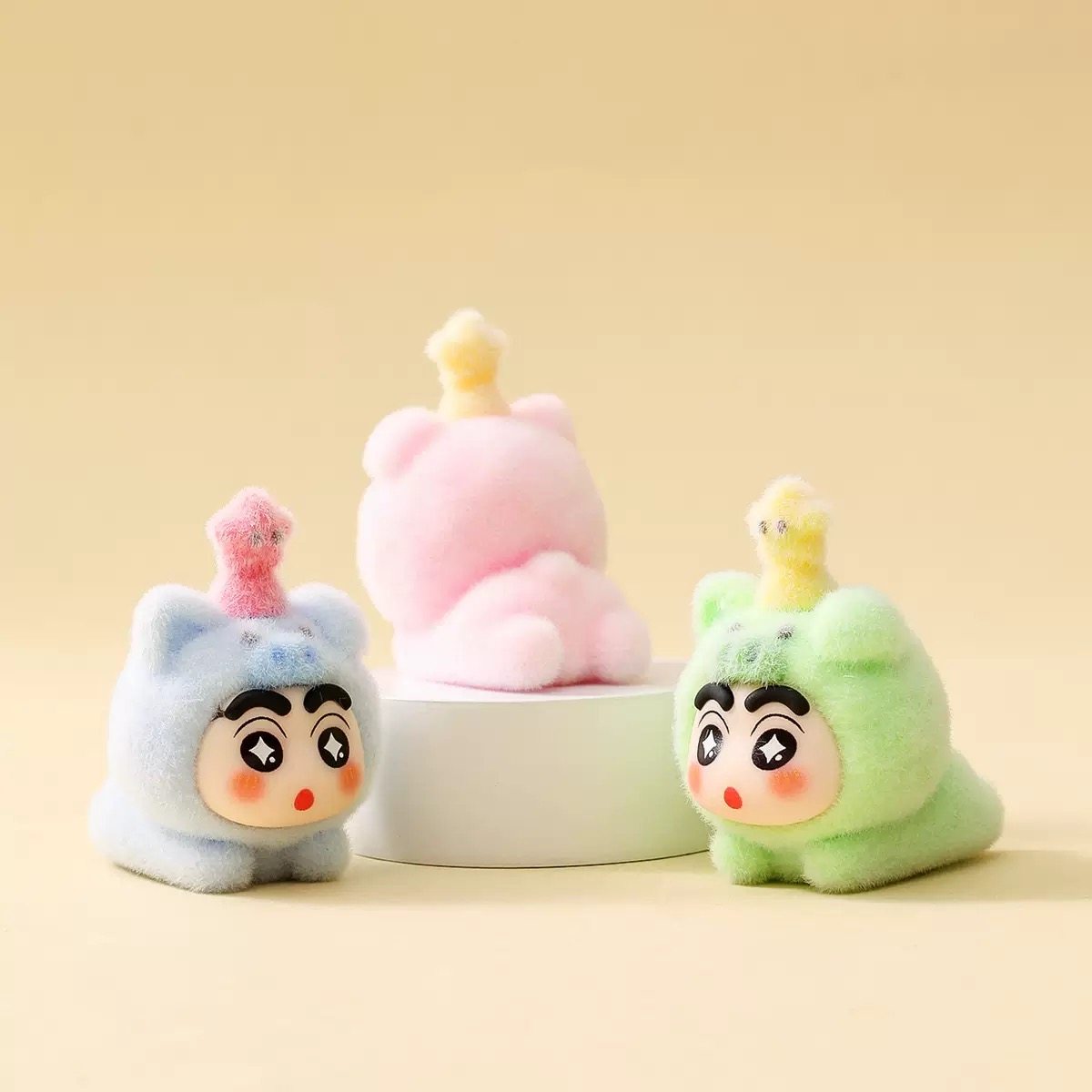 植绒小新趴趴猪萌粒摆件卡通可爱桌面装饰品潮玩公仔创意礼品批发,淘宝优惠券,粉丝福利购,淘宝优惠卷