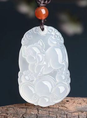 天然白玛瑙十二生肖玉石挂件 男女款高冰玉髓吊坠小孩属相礼品