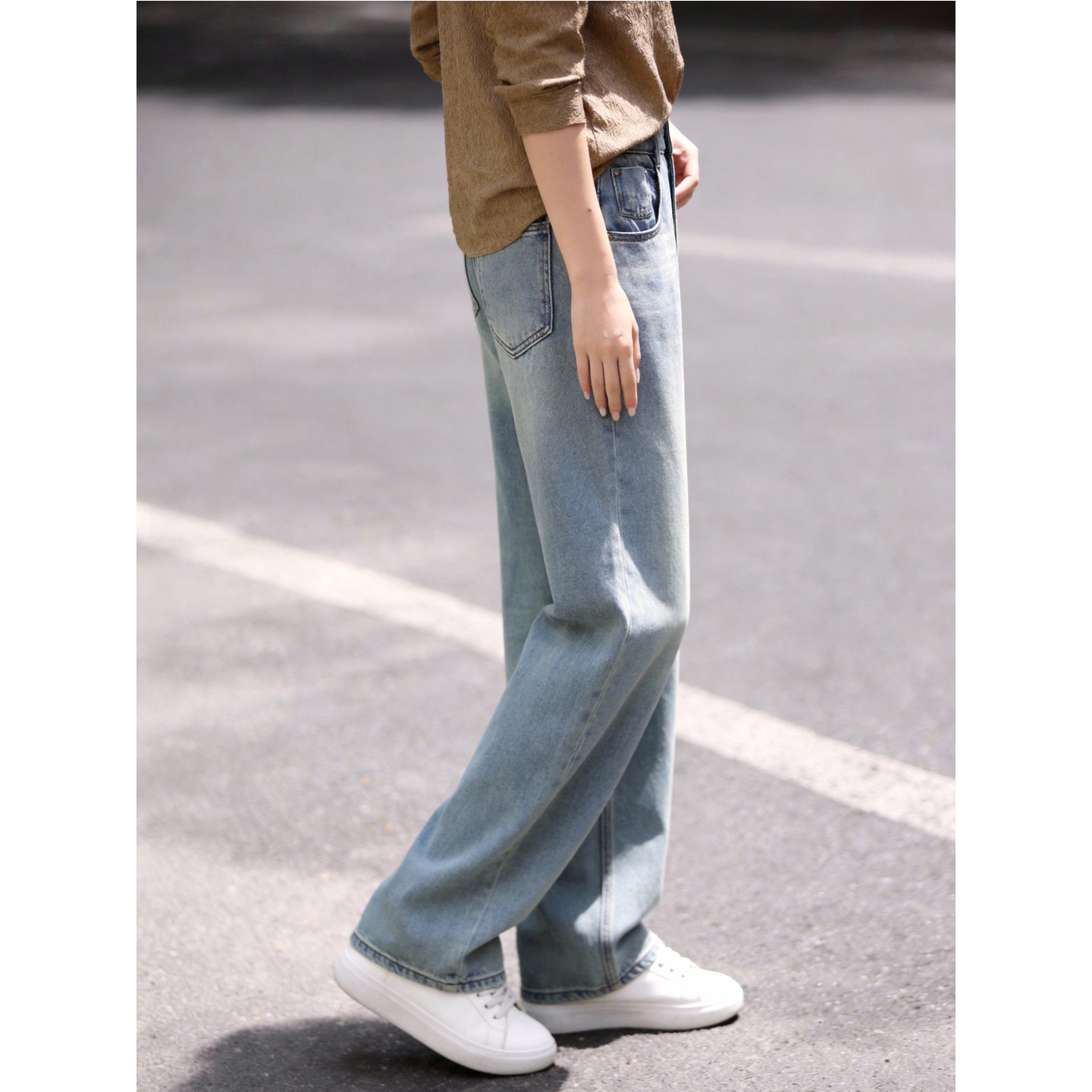 Basic House/百家好基础款高腰直长裤筒春季新款休闲百搭牛仔裤女,淘宝优惠券,粉丝福利购,淘宝优惠卷