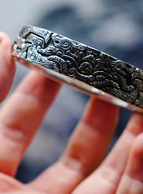 义清堂足银999手工錾刻手镯