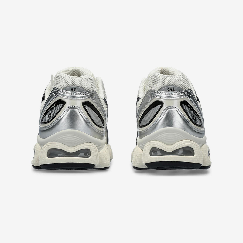 Asics/亚瑟士正品GEL-NIMBUS 9男女厚底缓震运动鞋1201A424-105 - 图2