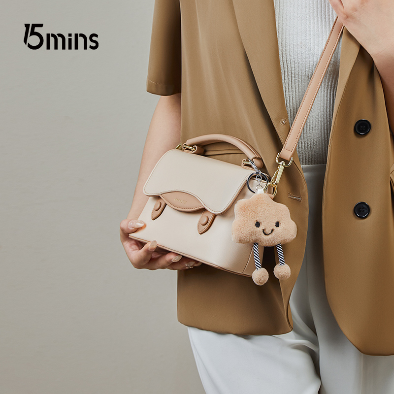 15mins包包女式2025新款超火斜挎包女高级感女包夏季女生礼物小包