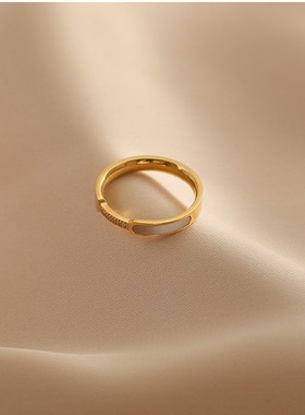 复古不锈钢钛钢镀18K金镶嵌白海贝镶钻几何贝壳白贝母手饰戒指