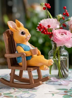 创意家居桌面摇摇椅摆件卡通兔子解压情绪稳定电脑桌办公桌小装饰