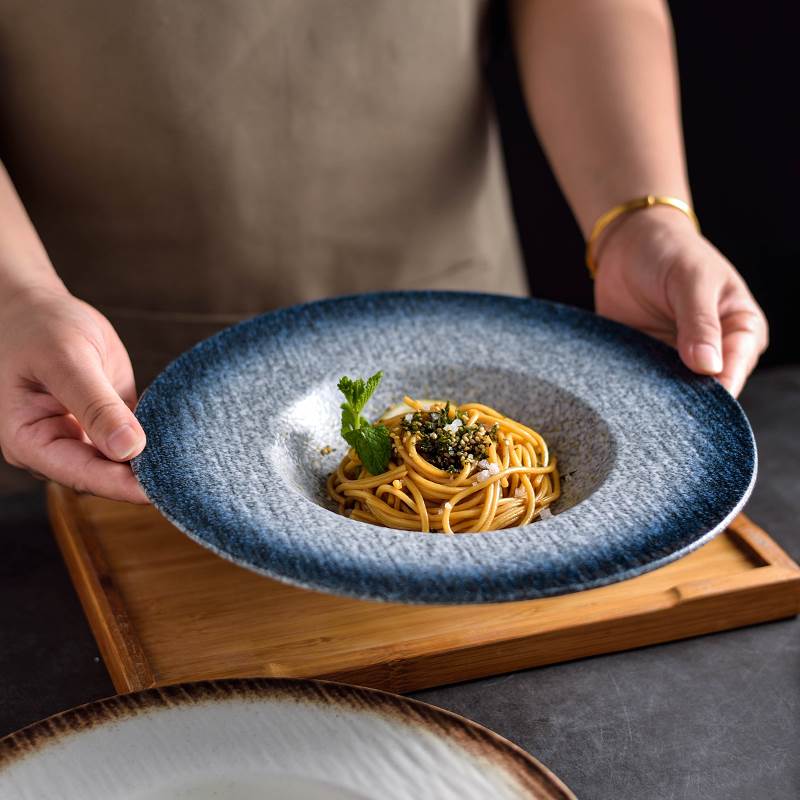 日式草帽盘潮州餐具陶瓷盘子浓汤盘特色菜色平盘西餐盘餐厅碟盘 - 图1