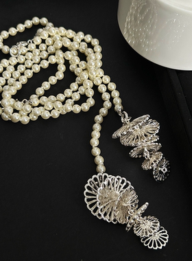 新款时尚优雅珍珠毛衣链珍珠叠戴多层长款项链秋冬轻奢小香风项链