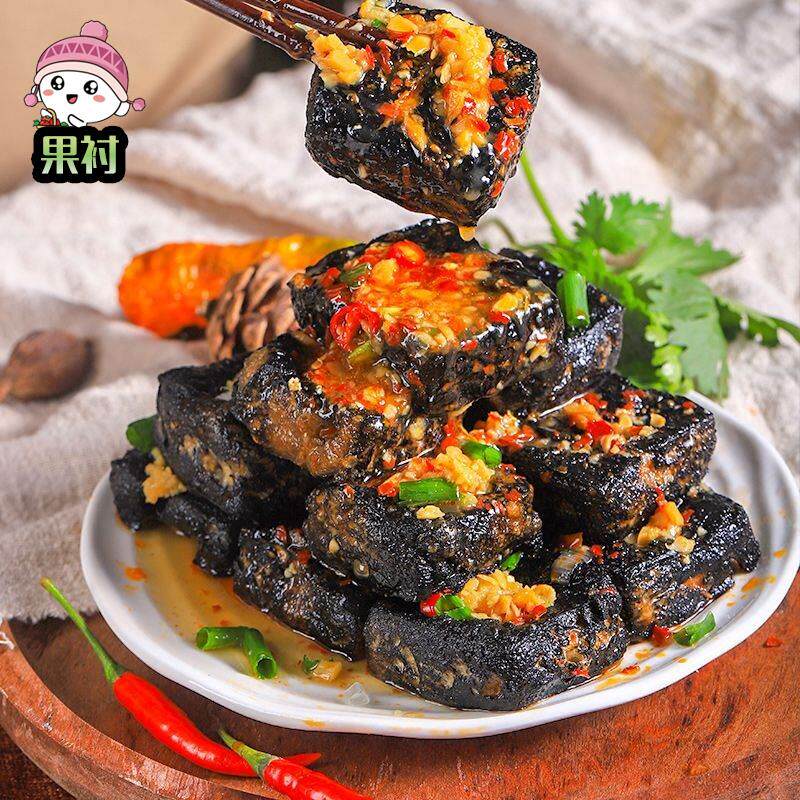  果衬臭豆腐