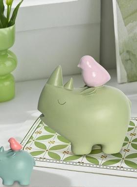 北欧风儿童房卡通摆件样板间萌宠动物雕塑工艺品客厅电视柜装饰品