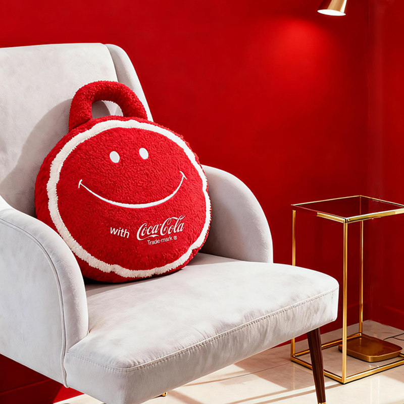 三方半|可口可乐抱枕被子两用办公室折叠车载睡觉靠垫毯子三合一,淘宝优惠券,粉丝福利购,淘宝优惠卷