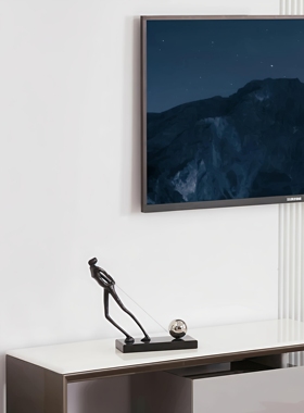 铸铁人物摆件展厅简约轻奢样板房