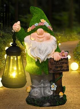 跨境太阳能植绒提灯小矮人户外灯树脂摆件庭院装饰侏儒花园装饰品