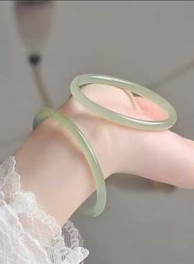 和田玉晴水镯圆条手镯女款青白玉美人镯圆条精选玉镯子玉石手镯