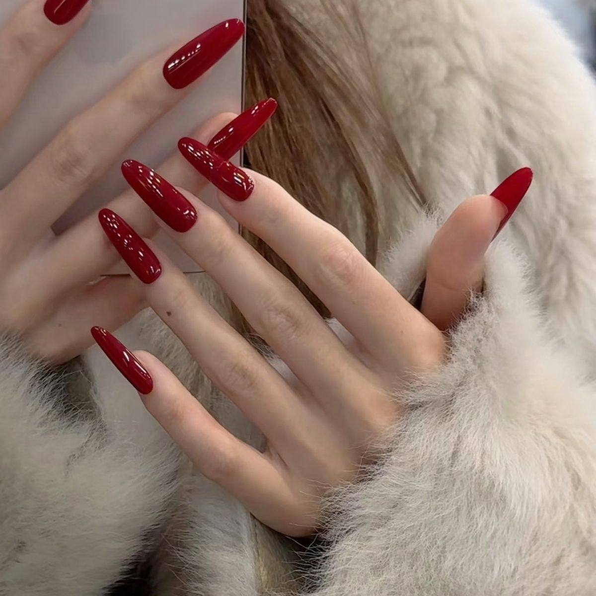 纯手工秋冬穿戴红色纯色美甲贴片高级可拆卸新年时尚气质显白甜酷,淘宝优惠券,粉丝福利购,淘宝优惠卷