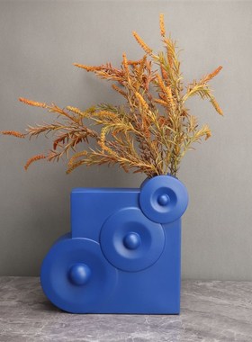 北欧树脂蓝色齿轮花器p花插样板房售楼部卧室客厅餐厅桌面饰品摆