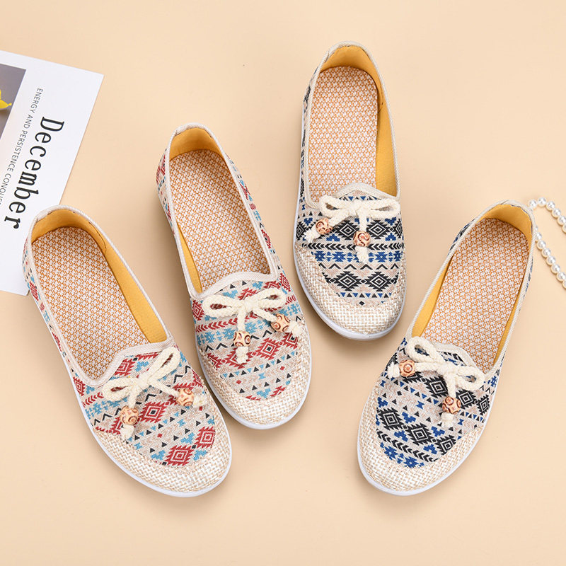 老北京布鞋女春秋休闲单鞋平底防滑绣花鞋一脚蹬女款软底妈妈女鞋,淘宝优惠券,粉丝福利购,淘宝优惠卷
