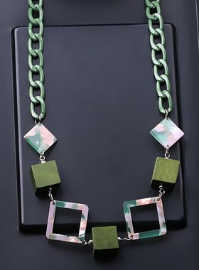 秋冬衣服裙子配饰项链女款2u024新款设计感小众夸张装饰休闲锁骨