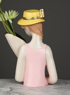 现代简约插花女孩j摆件家居客厅书房酒店软装样品间玄关摆设装饰