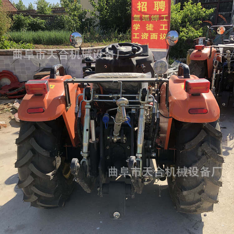 SD504G“小钢炮”迷你车型动力超燃适应多种小面积作业环境