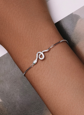 个性生肖灵蛇手链s925纯银镀白金轻奢精致小蛇百搭手饰女饰品