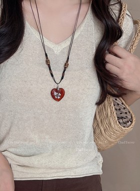坠入美拉德！琥珀色爱心吊坠项炼女秋冬气质复古长款毛衣炼高级感