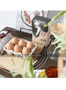 现代简约轻奢样h板房间厨房橱柜装饰展厅软装摆件鸡蛋面包砧板套