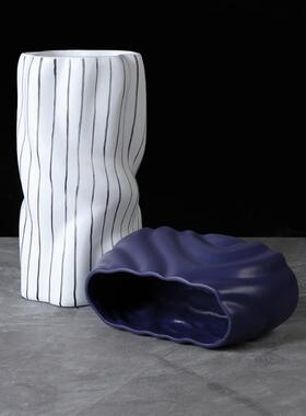 爆款创意轻奢波浪树脂花瓶插花北欧现代样板间售楼处软装摆件饰品