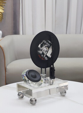 现代简约仿d真黑胶唱片机水晶插放机摆件客厅书房电视柜家居装饰