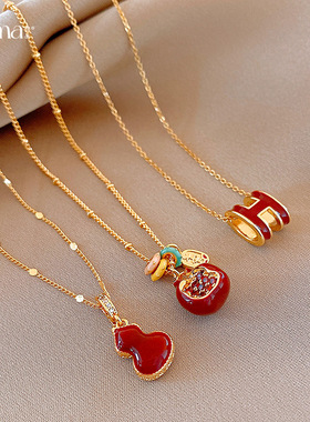 红色滴油字母葫芦吊坠项链