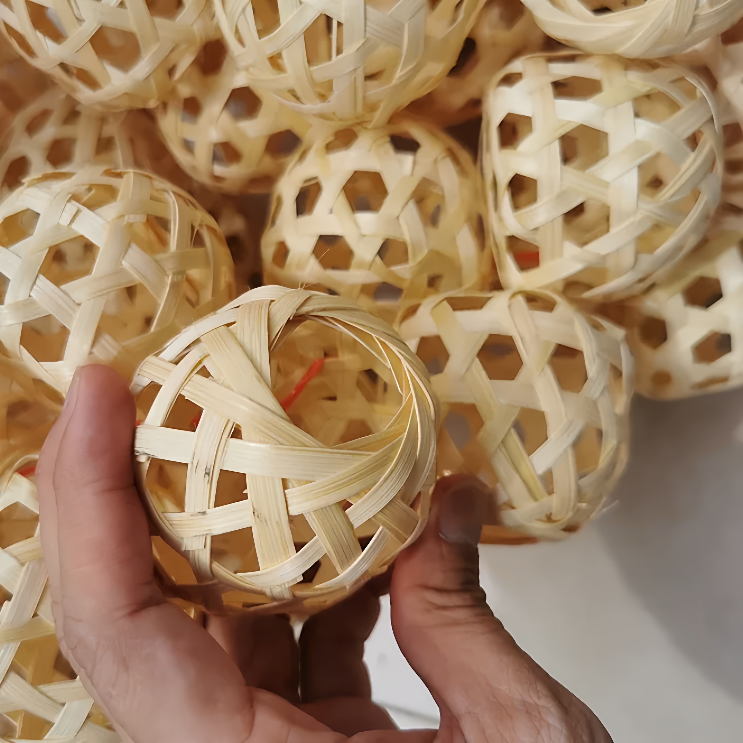 天然竹编手工小灯笼网红摆摊古风竹子编织饰品diy小灯笼镂空笼子,淘宝优惠券,粉丝福利购,淘宝优惠卷