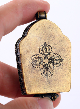 极速黄铜释迦摩尼文n殊菩萨嘎乌盒可打开莲师阿弥陀佛随身佛龛挂