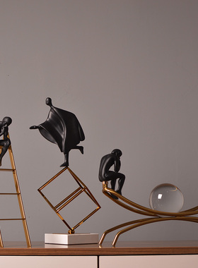 现代轻奢简约摆件客厅办公室金属小黑人思考者抽象艺术品酒柜书柜