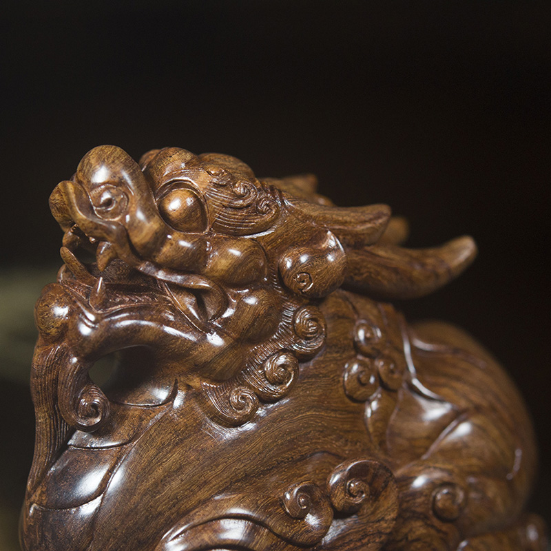 海南黄花梨飞天貔貅摆件老油梨湘工手工雕刻男士盘玩吉祥摆件收藏