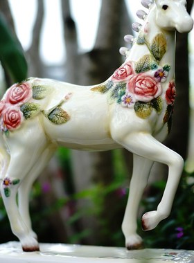 陶瓷简约明星马家居创意摆设马摆件装饰工艺品客厅书房玄关电视柜